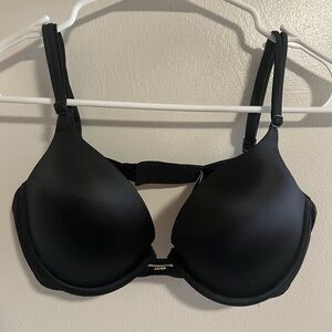 Black Very Sexy Victoria’s Secret bra size 32D
